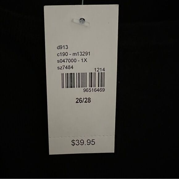 😊 3/$30 26/28 Lane Bryant sleeveless knit black tank NWT🏷 - Picture 3 of 8